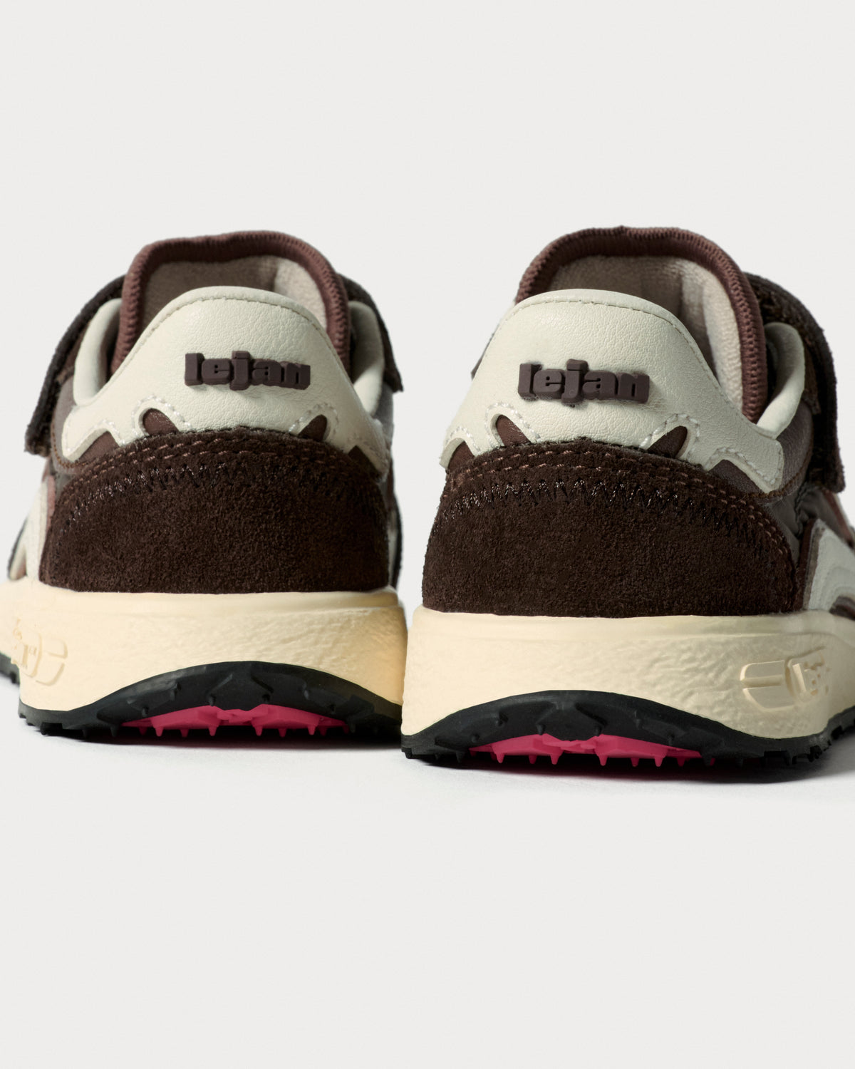 Lejan Melrose Kids Dark Brown - vista trasera del talon