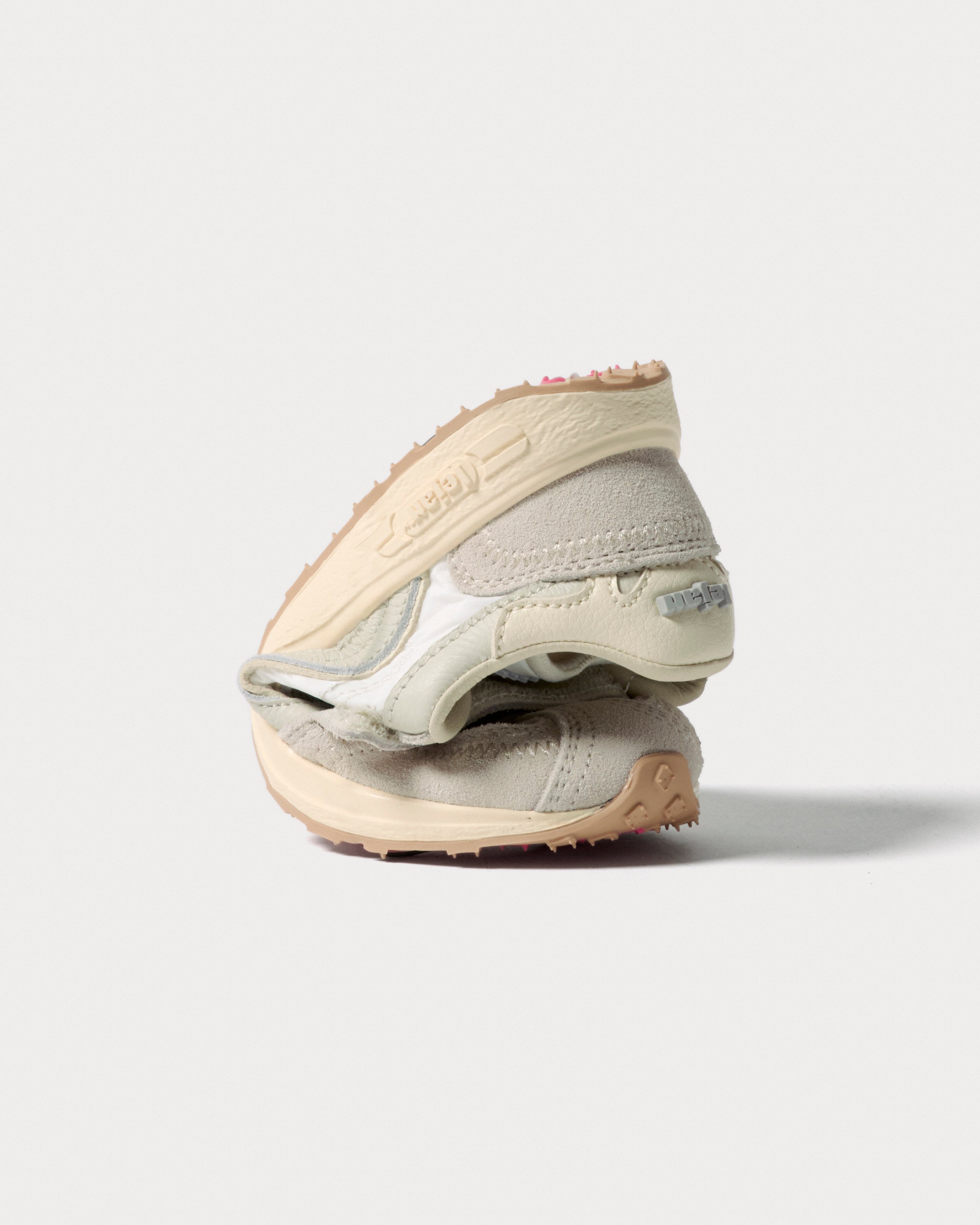 Lejan Melrose Kids White - flexibilidad de la suela