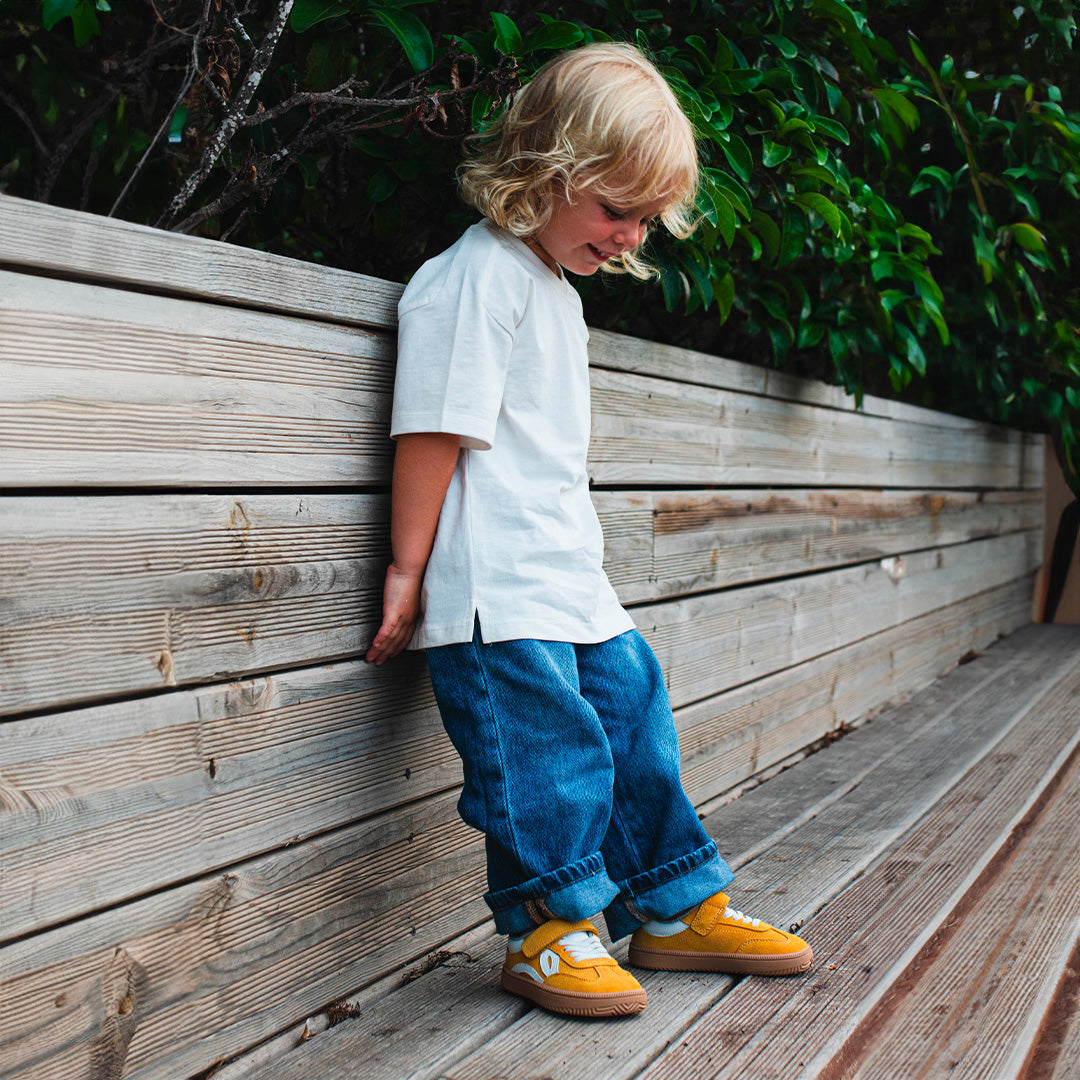 Jeans Suéter Color Mostaza Para Hombre Zapatos Color Mostaza