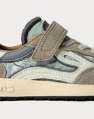 Lejan Melrose Kids Silver - detalle del logo y mediasuela
