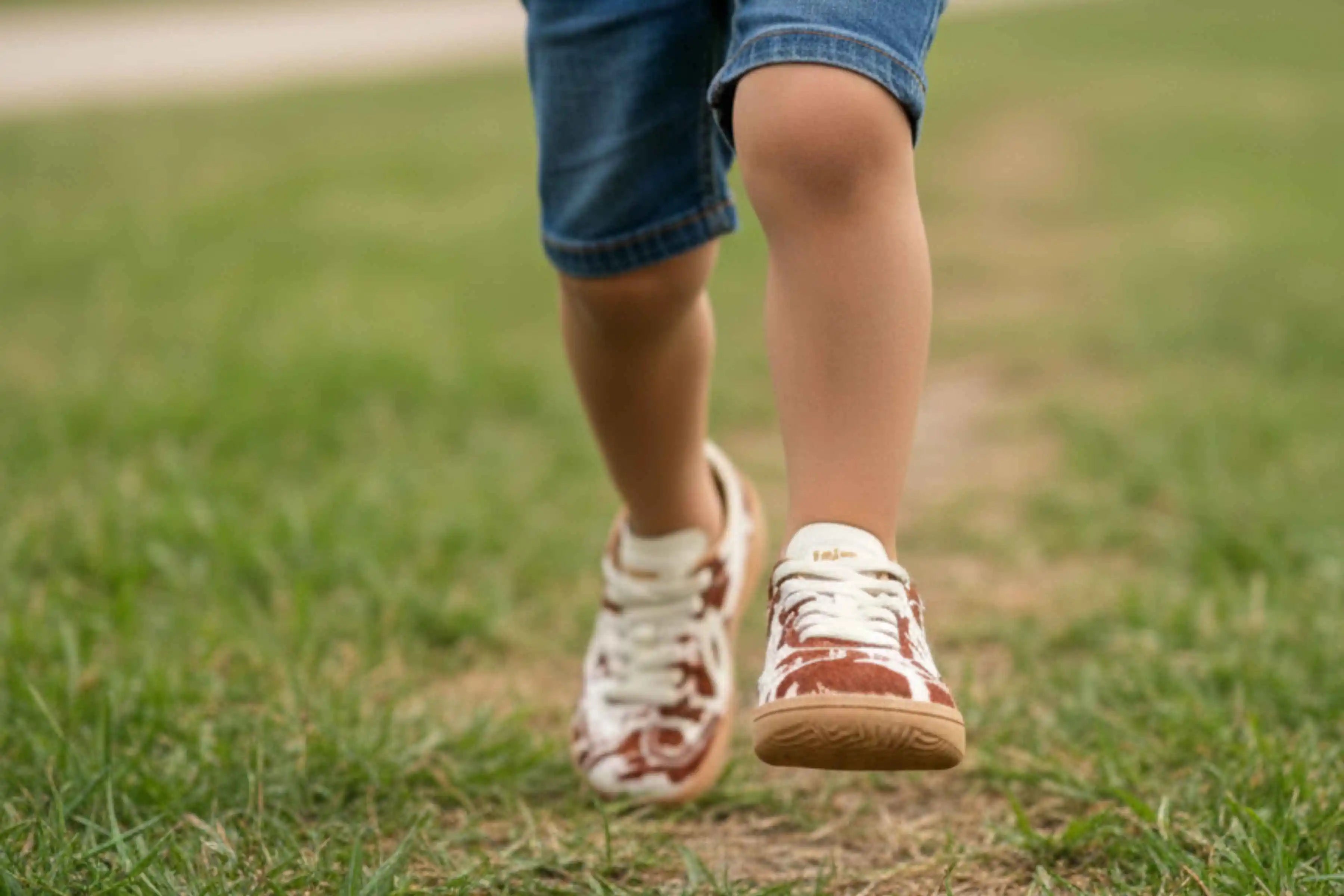 Benefits of barefoot running for children: proprioception, balance, and foot development